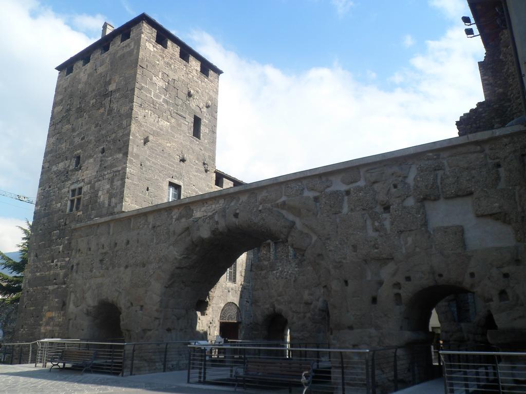Appartamento" Le Bourg 61" Vda Cir 0208 奥斯塔 外观 照片
